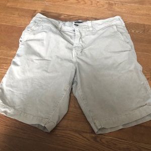 Men’s Khaki shorts
